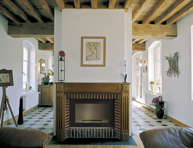 Vente et installation cheminée insert design TOTEMFIRE à porte relevable  Avignon - Vente de foyers et poêles à bois sur Avignon - CHEMINEES  CONCEPTION
